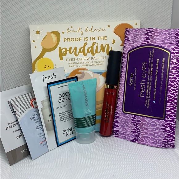 tarte Other - 🧁Makeup lot (Puddin’ eye shadow, tarte lip paint)